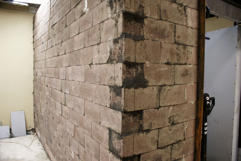 Outside corner · full wall
