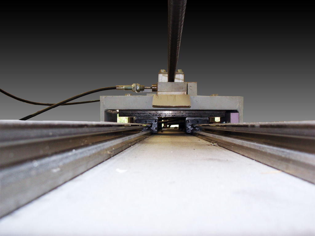 Bearing rails · long view